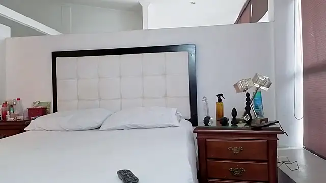 CerecitaQueenn online show from January 2026 04:53:01 PM