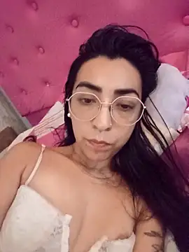 Yani-14 online show from February 2026 09:40:01 PM