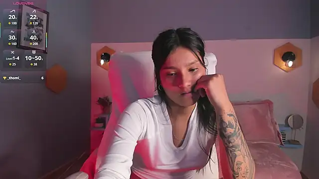 Kari Kaory online show from April 2026 08:10:01 PM