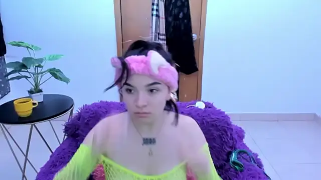 Honney 19 online show from December 2025 10:20:02 AM