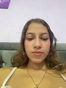 Vanneskk online show from April 2026 11:24:01 PM