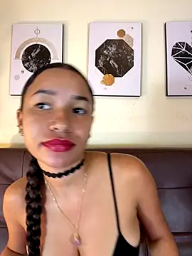 ZoeyFierce online show from December 2025 01:05:02 PM