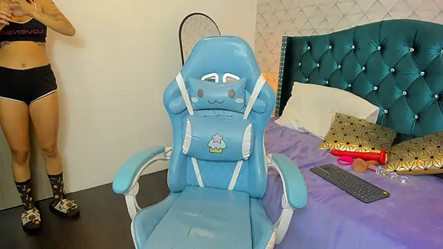 Valery jame online show from March 2026 03:33:01 PM