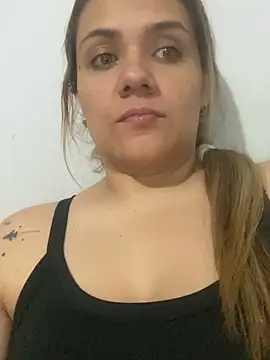 LoreinnFox online show from April 2026 04:32:01 AM