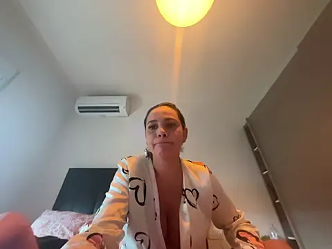 GabriellaGaby online show from December 2025 03:39:01 PM