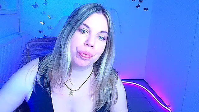 Amanda Swannn online show from March 2026 06:52:02 AM