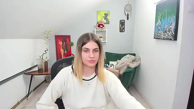 SarahOwenn online show from November 2025 12:41:02 PM