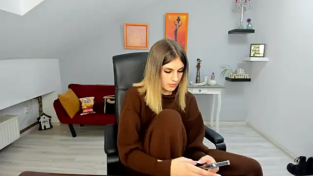 SarahOwenn online show from December 2025 08:15:02 PM