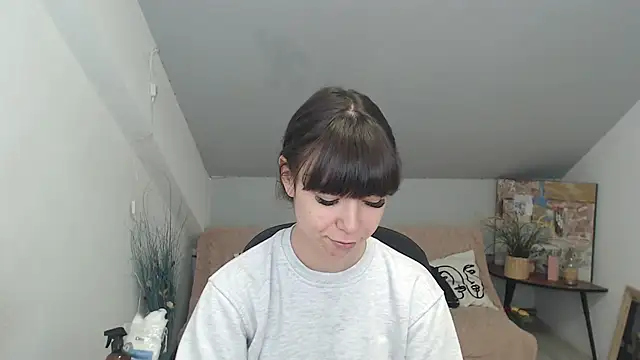 MayaWill online show from December 2025 12:58:02 PM