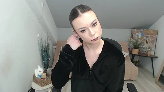 MayaWill online show from January 2026 12:40:01 PM