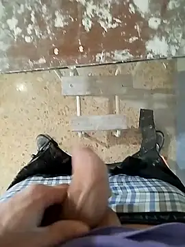 nofaceloverss online show from November 2025 02:31:02 PM