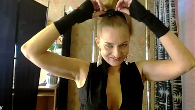 Soniakiss online show from March 2026 02:39:02 PM