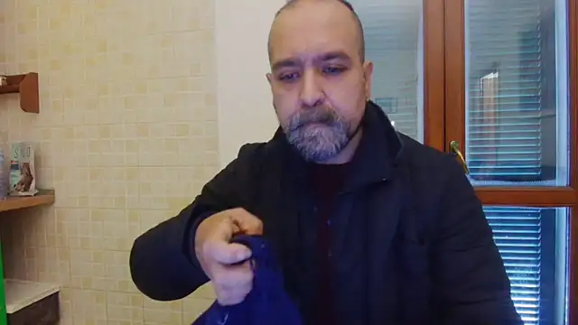 AMIRDIB2025 online show from April 2026 05:10:01 PM