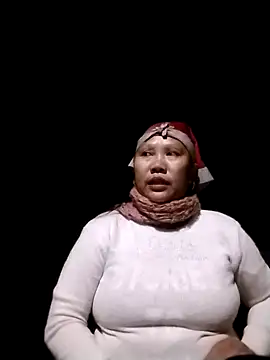 Snapshot of LeoPet2x chatting on February 2026 01:49:01 PM LeoPet2x online show from February 2026 01:49:01 PM