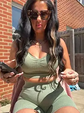 Lolaxox  online show from April 2026 11:56:02 AM