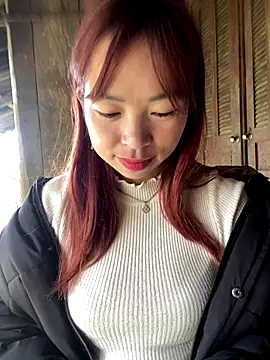 alissa-ww online show from December 2025 01:13:02 AM