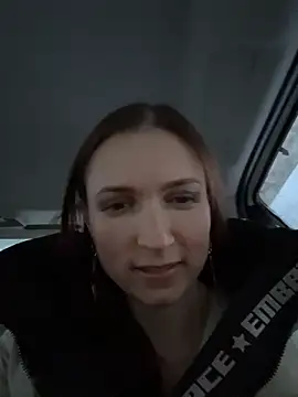 ZaraHill online show from December 2025 02:51:02 AM