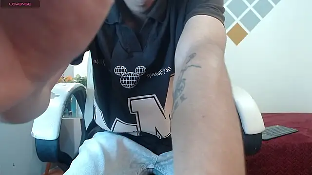 LucassSmith11 online show from March 2026 07:06:02 PM