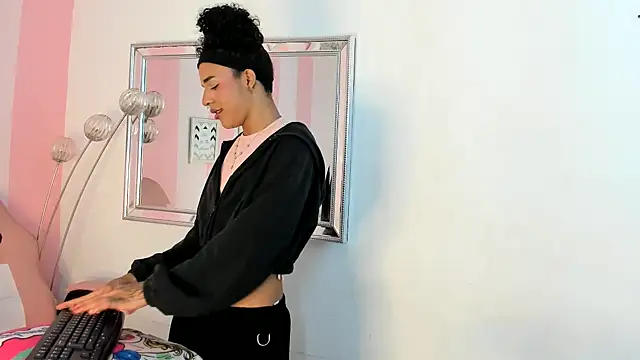 Amaia Monroe online show from February 2026 04:09:01 AM