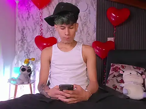 Jake beach  online show from February 2026 04:28:02 AM