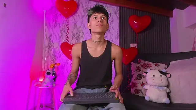 Jake beach  online show from February 2026 01:56:02 AM