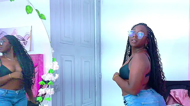 ZahhyGrey online show from April 2026 10:07:02 PM