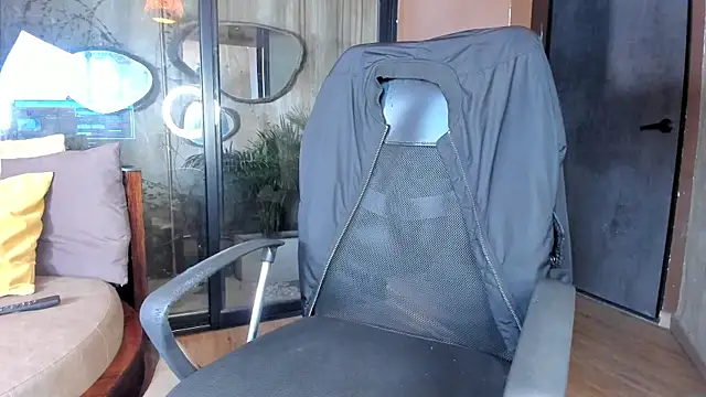 isaac grimm online show from January 2026 03:21:02 AM