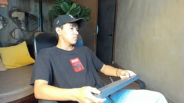 isaac grimm online show from February 2026 03:07:01 AM