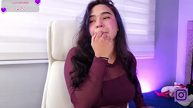 Mylarossi online show from April 2026 06:01:01 PM