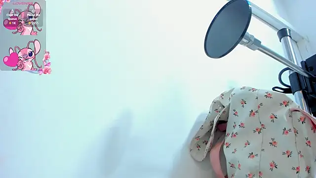 Miia cute18 online show from April 2026 06:10:01 PM