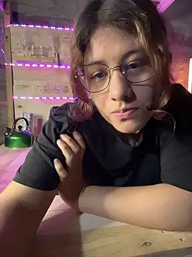 dakota021 online show from March 2026 02:37:01 AM