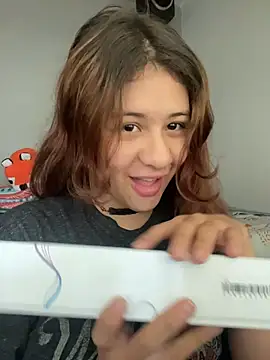 dakota021 online show from April 2026 05:50:01 PM