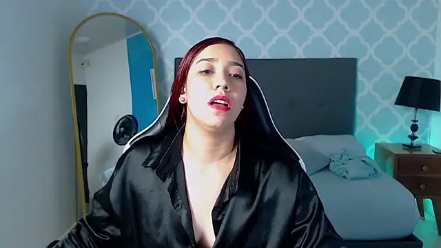 lia violetta online show from December 2025 07:19:02 PM