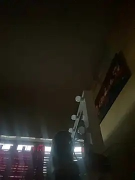 Lindalatina2001 online show from April 2026 08:42:02 PM