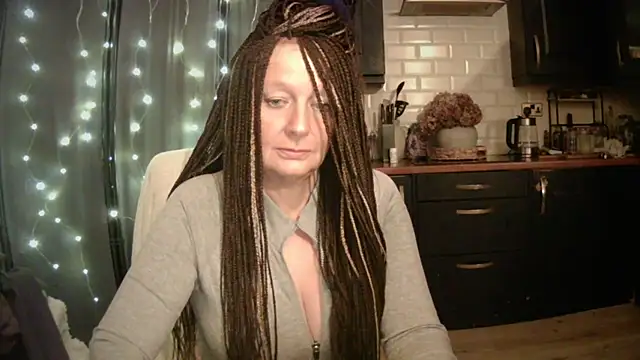 pixxiexo online show from December 2025 02:31:02 AM