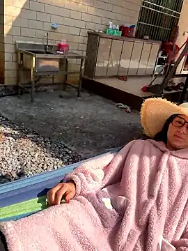 A-ZJunn online show from January 2026 06:18:02 AM