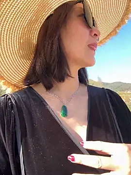 A-ZJunn online show from February 2026 07:21:02 AM