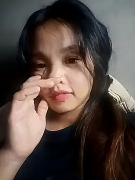 Pretty-haert online show from December 2025 02:46:02 PM