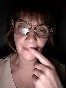 MichelleLove48 online show from March 2026 09:30:01 PM