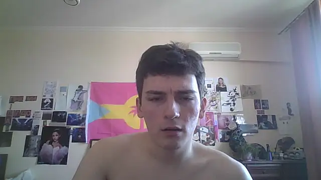 Snapshot of leo_cutie chatting on March 2026 10:28:02 AM leo cutie online show from March 2026 10:28:02 AM