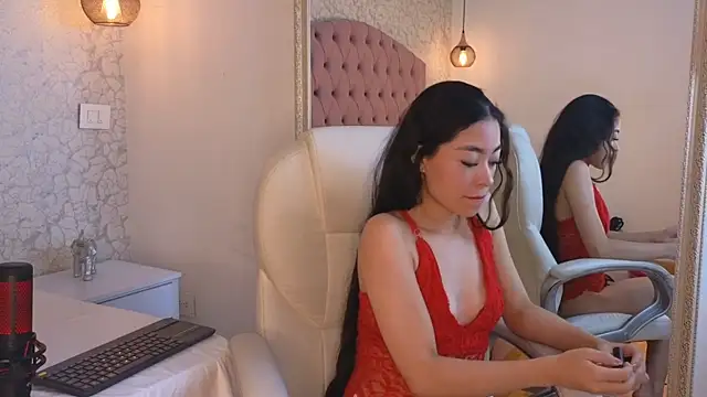 viiolet whitee online show from December 2025 08:13:01 PM