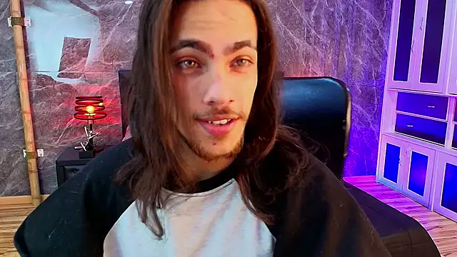 PatrickS25 online show from January 2026 04:05:02 AM