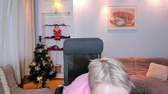 KamillaJei online show from December 2025 06:19:01 AM