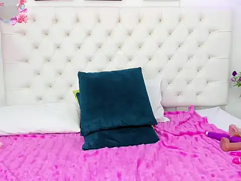 jennystark  online show from December 2025 05:29:01 PM