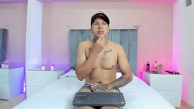 kaylaa sex online show from February 2026 01:16:01 PM