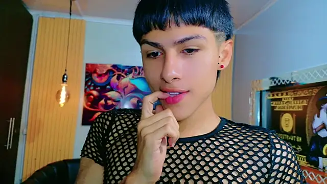 StormLuxX online show from December 2025 11:52:01 AM