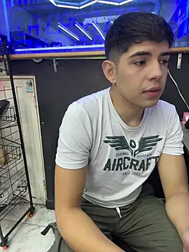 Johan stick online show from December 2025 04:27:01 PM