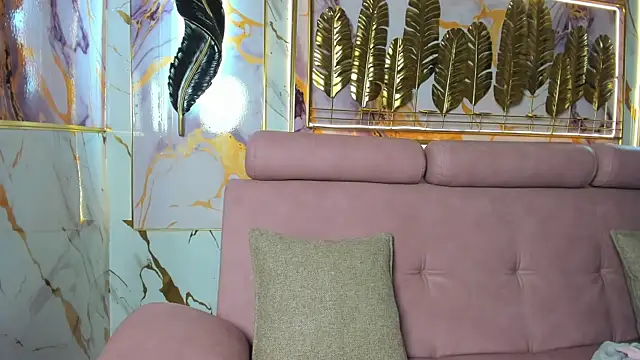 GoldenMusee  online show from January 2026 01:25:02 PM