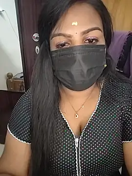 Snapshot of Tamil_Shara chatting on May 2026 07:42:02 PM Tamil Shara online show from May 2026 07:42:02 PM
