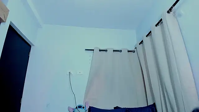 Samantha luv  online show from March 2026 02:20:01 PM